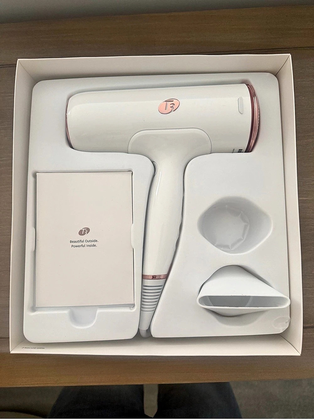 T3 Cura Luxe Hair Dryer White Hair Dryer Like New